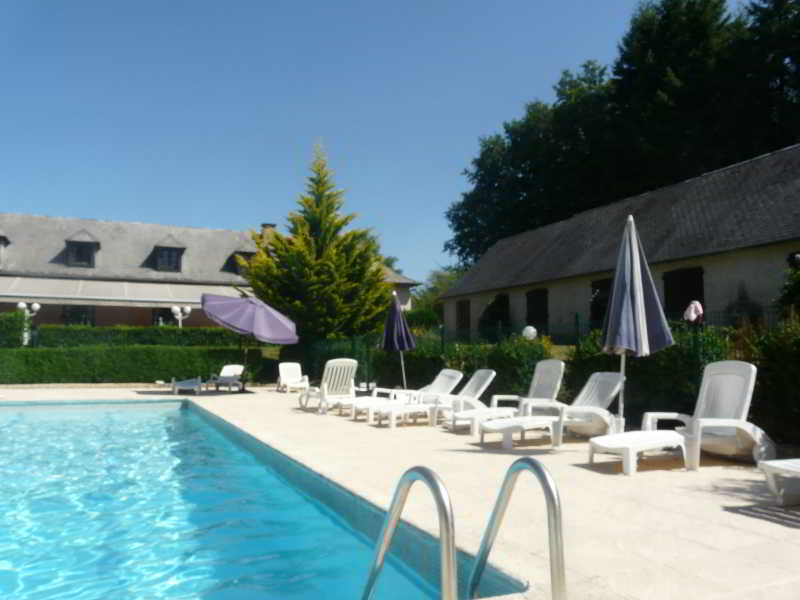 Hotel Restaurant Les Coquelicots, The Originals Relais Saint-Pardoux-l'Ortigier Exterior photo